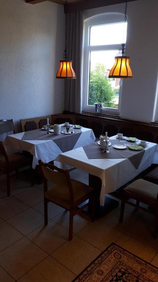 Gasthaus Deutsches Haus Garni 분스토트 외부 사진
